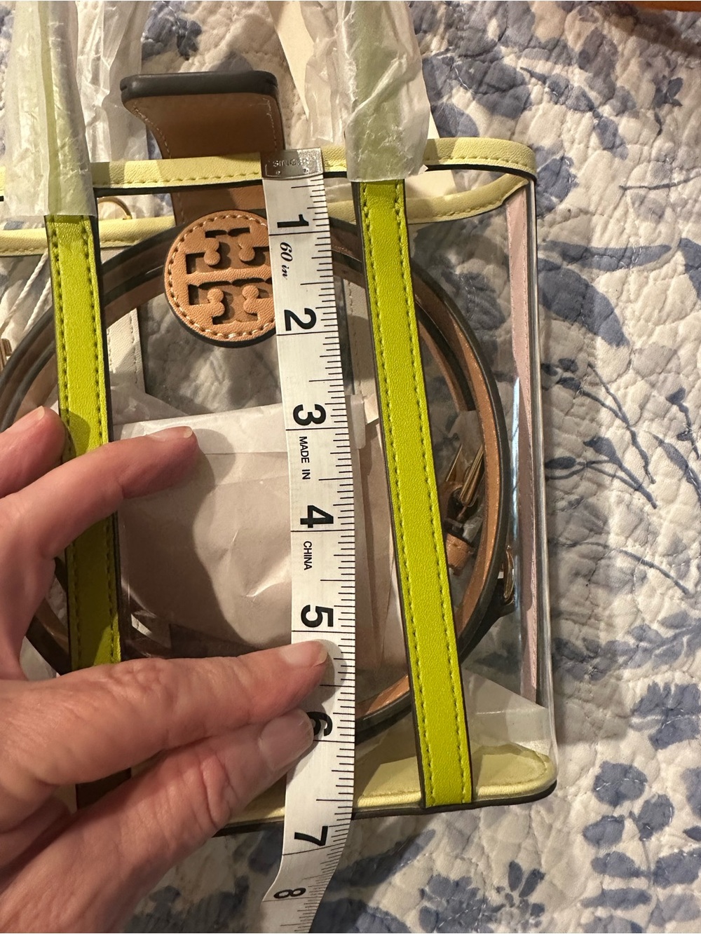 Tory Burch Clear Tote with Neon Yellow Trim and Tan Logo - Picture 7 of 9